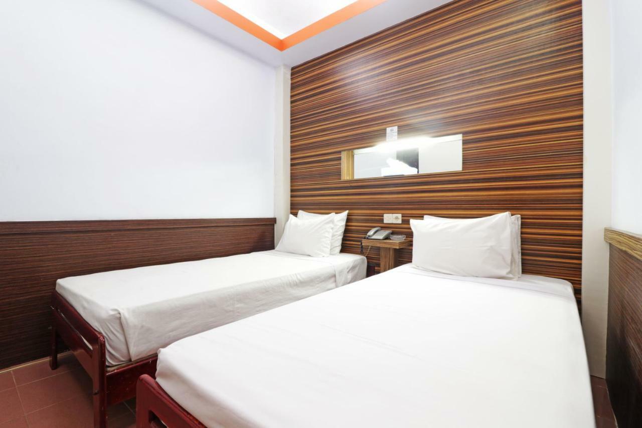 Mutiara Sari Hotel マカッサル エクステリア 写真