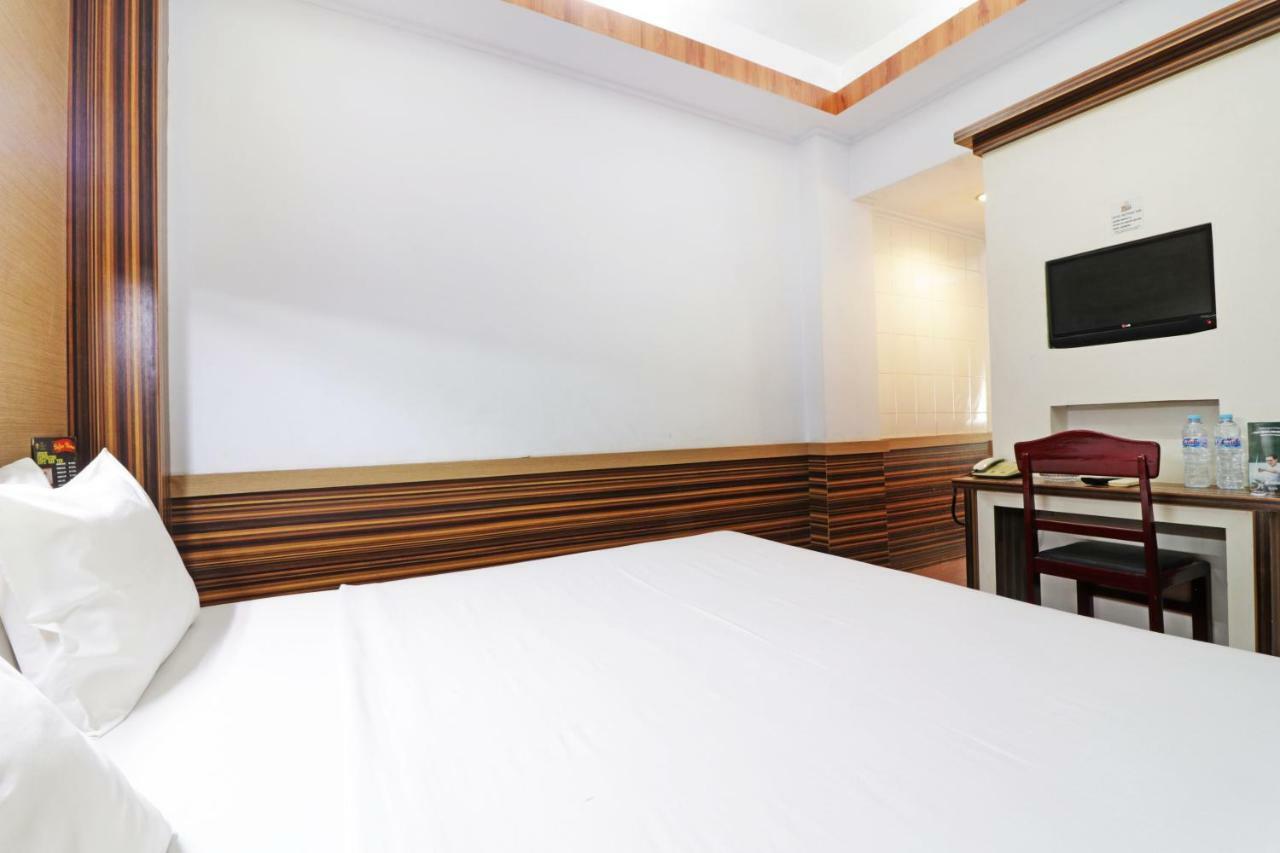 Mutiara Sari Hotel マカッサル エクステリア 写真
