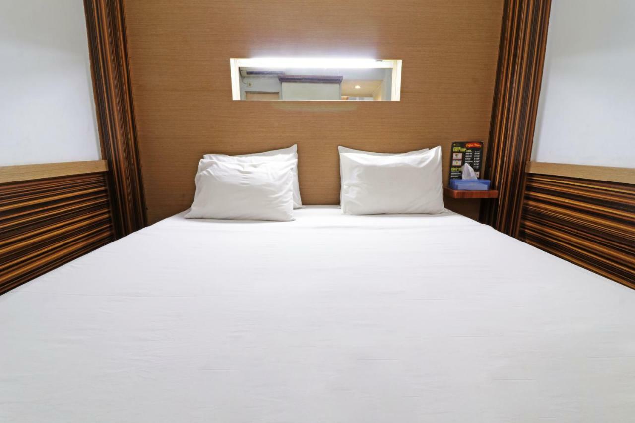 Mutiara Sari Hotel マカッサル エクステリア 写真
